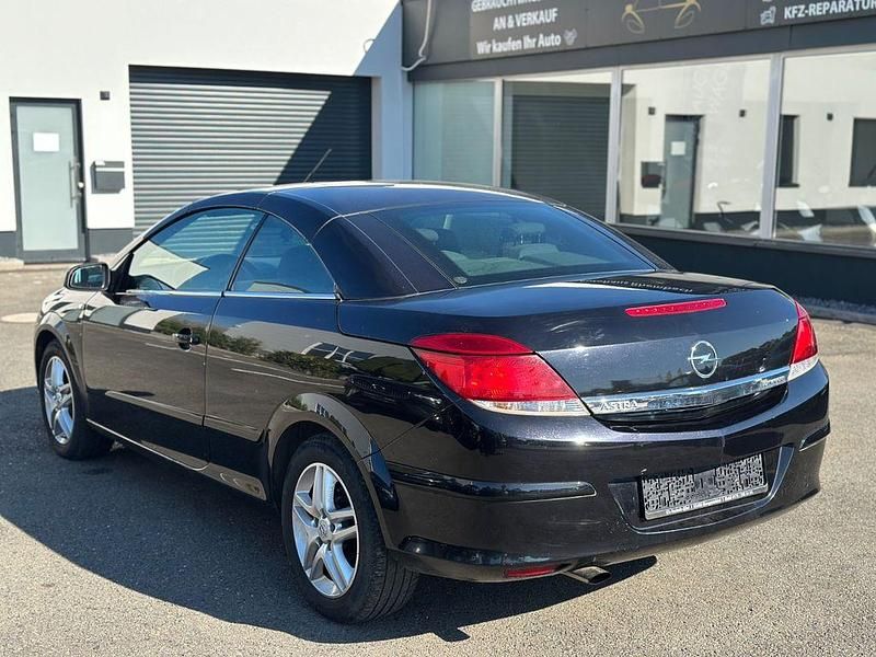 Gebraucht Opel Astra Cabriolet 105 PS (77 kW) 2006 Schwarz Cabrio