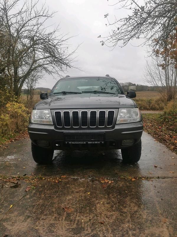 Grau Gebraucht 2003 Jeep Grand Cherokee SUV | 4.650 € (Superpreis) - Bild 1/4