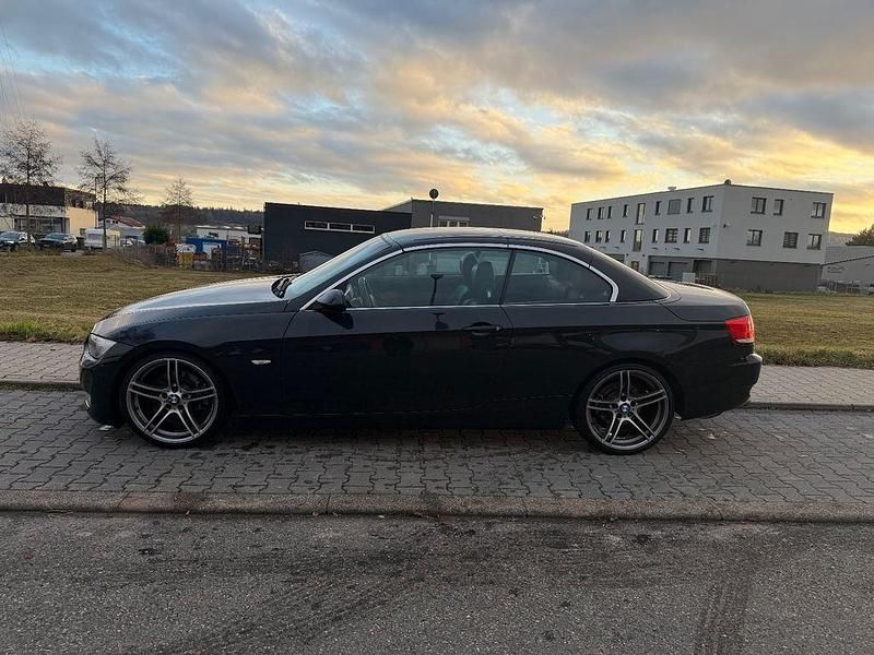 Schwarz Gebraucht 2008 BMW 325 Cabriolet Sport Line Cabrio | 10.900 € (Etwas zu teuer) - Bild 1/4