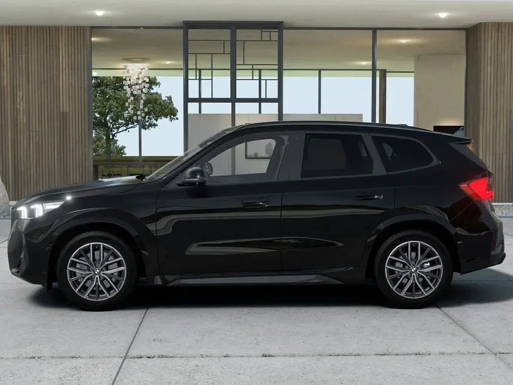 Neu BMW X1 M Sport 170 PS (125 kW) 2026 Schwarz SUV