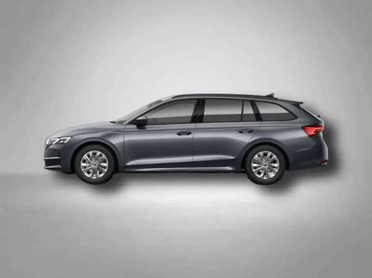 Neu Skoda Octavia Selection 150 PS (110 kW) 2026 Grau Kombi