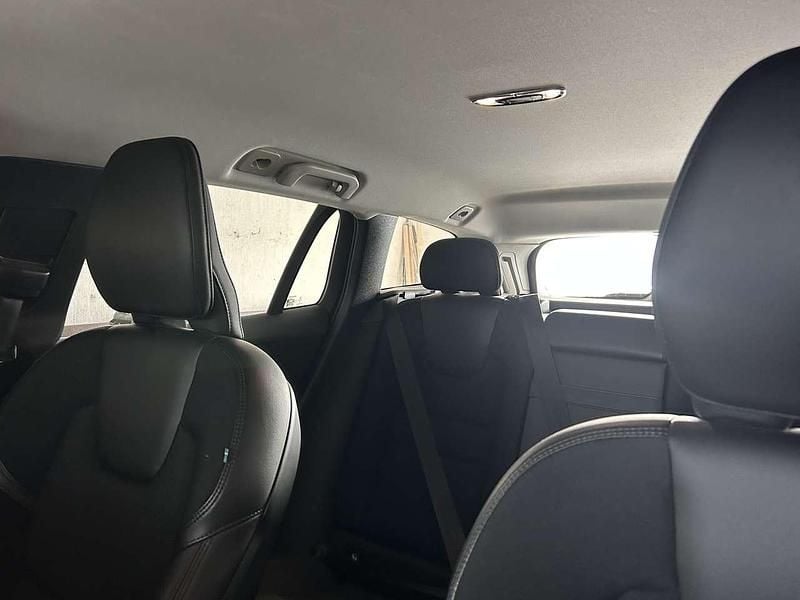 Gebraucht Volvo V60 Momentum 190 PS (139 kW) 2020 Kombi