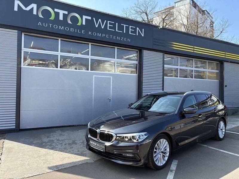 Gebraucht BMW 540 Sport Line 320 PS (235 kW) 2017 Sophistograu brillanteffekt me Kombi