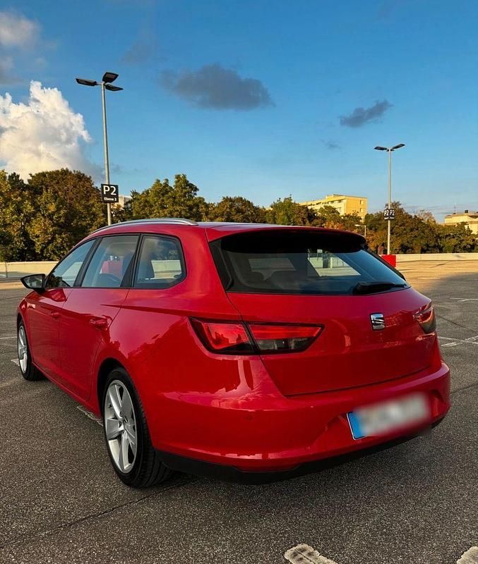 Gebraucht Seat Leon ST 110 PS (80 kW) 2014 Rot Kombi