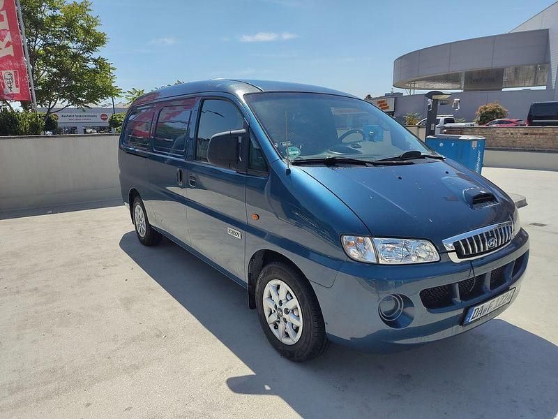 Blau Gebraucht 2006 Hyundai H-1 Van | 12.000 € - Bild 1/4