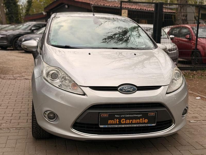 Gebraucht Ford Fiesta 120 PS (88 kW) 2009 Silber Kleinwagen