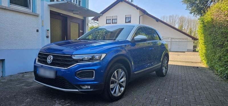 Blau Gebraucht 2018 VW T-Roc Style SUV | 17.500 € (Superpreis) - Bild 1/4
