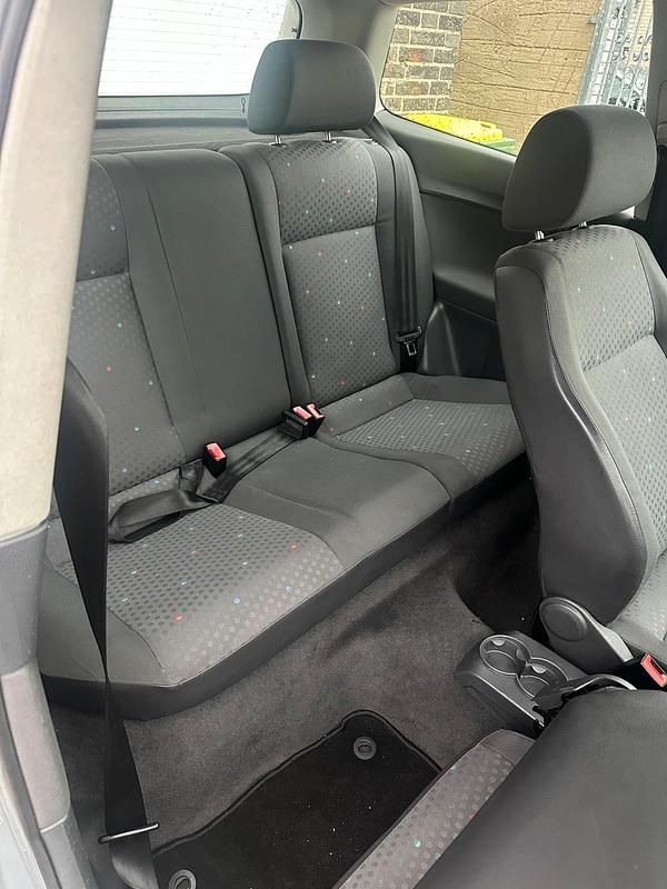 Gebraucht VW Polo 75 PS (55 kW) 2003 Silber Kleinwagen