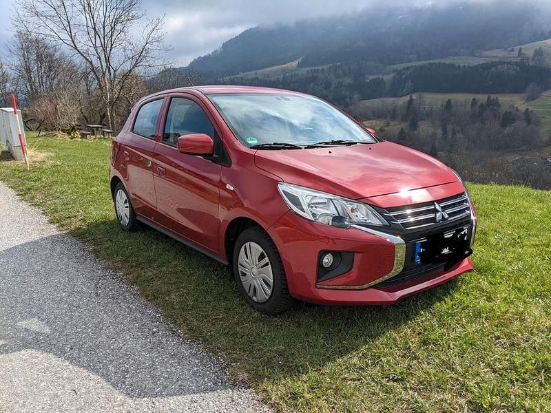 Gebraucht Mitsubishi Space Star Select 71 PS (52 kW) 2024 Rot Kleinwagen