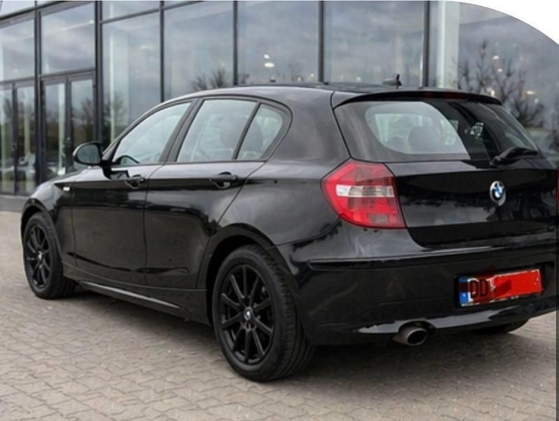 Second-hand BMW 116 122 CP (89 kW) 2007 Argintiu Hatchback