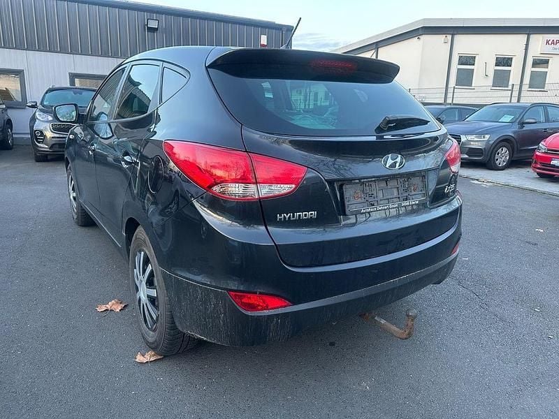 Gebraucht Hyundai ix35 Comfort 163 PS (119 kW) 2011 Schwarz SUV