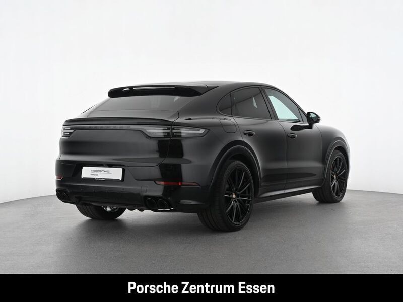 Gebraucht Porsche Cayenne GTS 460 PS (338 kW) 2020 Tiefschwarzmetallic SUV