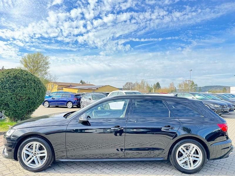 Gebraucht Audi A4 S-Line 163 PS (119 kW) 2022 Schwarz Limousine
