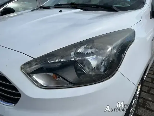 Gebraucht Ford Ka 86 PS (63 kW) 2016 Weiß Limousine