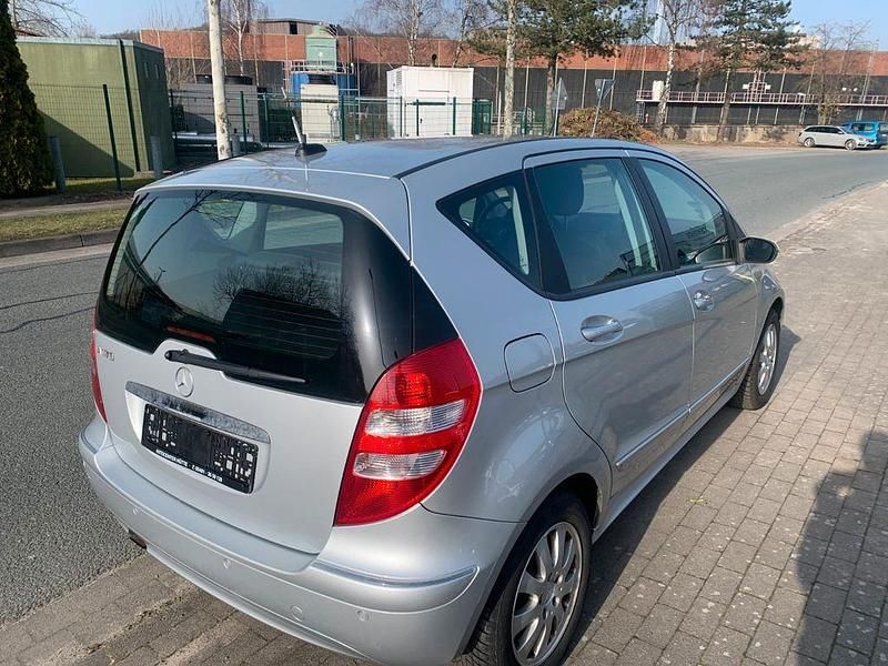 Gebraucht Mercedes A170 116 PS (85 kW) 2005 Silber Van / Kleinbus
