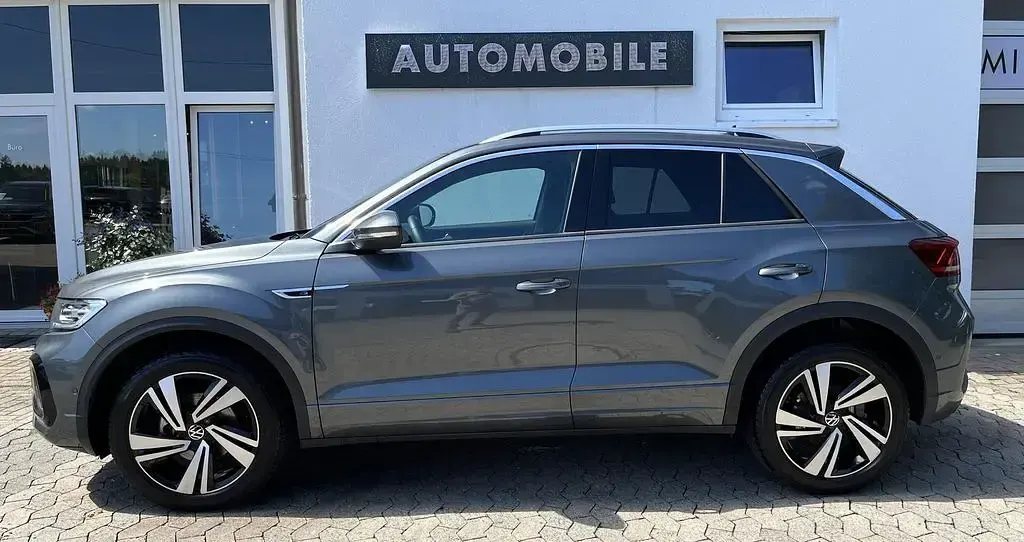 Gebraucht VW T-Roc R-line 150 PS (110 kW) 2025 Grau SUV