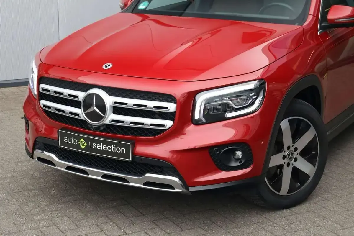 Gebraucht Mercedes GLB250 Premium 224 PS (164 kW) 2020 Rot SUV