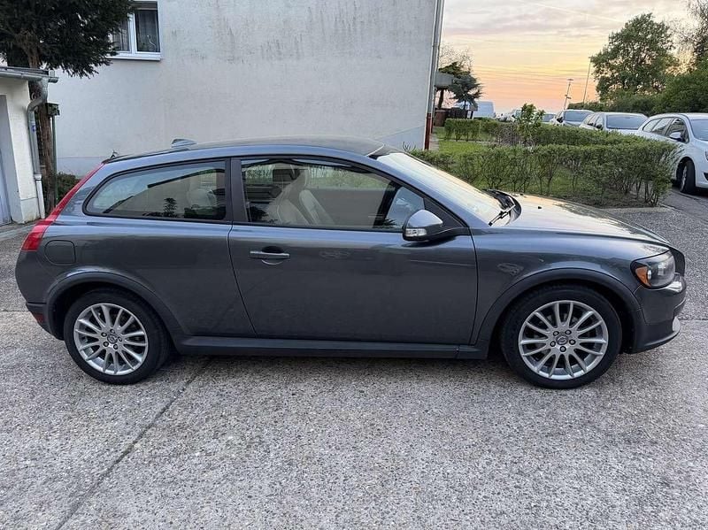 Second-hand Volvo C30 109 CP (80 kW) 2009 Gri Hatchback