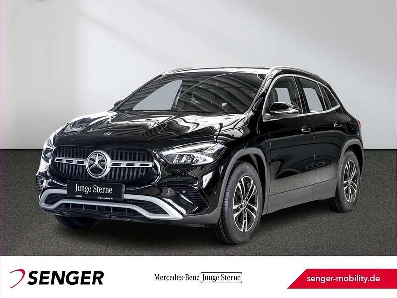 Gebraucht Mercedes GLA200 163 PS (119 kW) 2024 Schwarz SUV