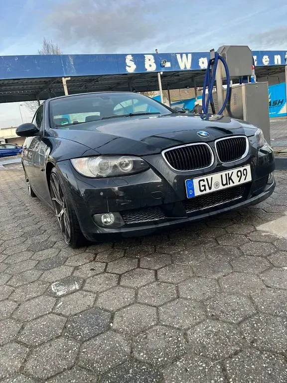 Gebraucht BMW 320 Cabriolet 170 PS (125 kW) 2007 Schwarz Cabrio