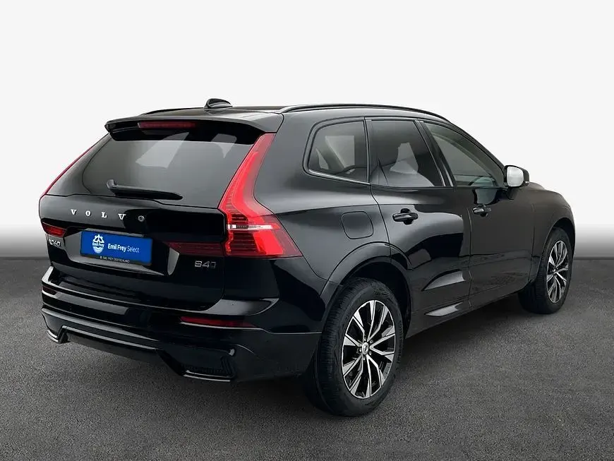 Gebraucht Volvo XC60 Plus 197 PS (144 kW) 2023 Schwarz SUV