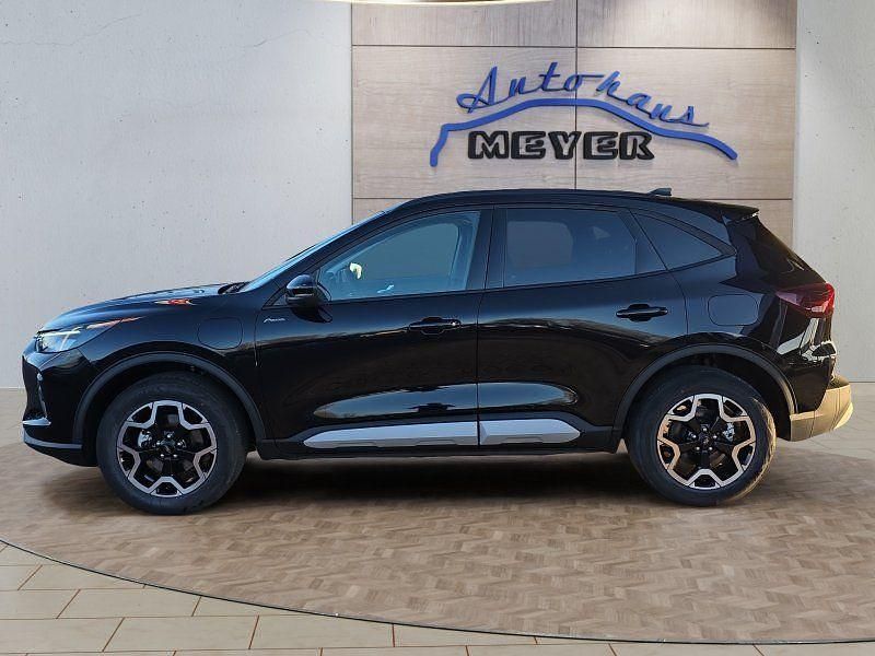 Nowe Ford Kuga Active 242 KM (177 kW) 2025 Czarny SUV