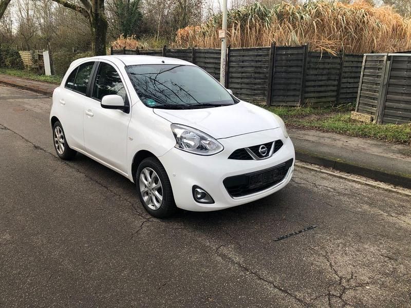 Weiß Gebraucht 2014 Nissan Micra Tekna Limousine | 3.430 € (Fairer Preis) - Bild 1/4