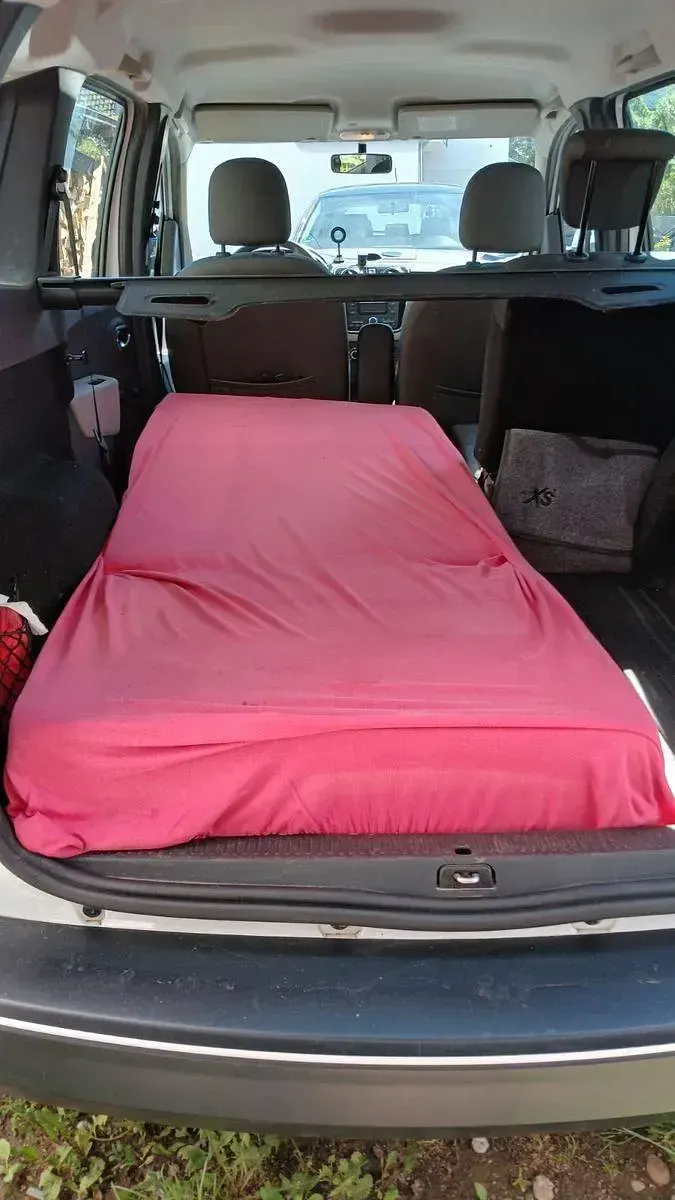 Gebraucht Dacia Lodgy Lauréate 90 PS (66 kW) 2013 Weiß Van / Kleinbus