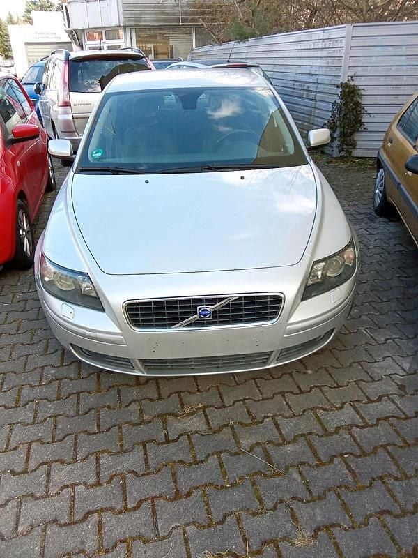 Gebraucht Volvo S40 109 PS (80 kW) 2005 Silber Limousine