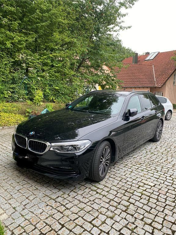 Gebraucht BMW 530 Sport Line 265 PS (194 kW) 2020 Schwarz Limousine