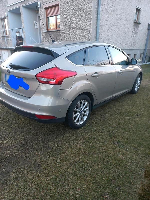 Gebraucht Ford Focus 120 PS (88 kW) 2016 Kleinwagen