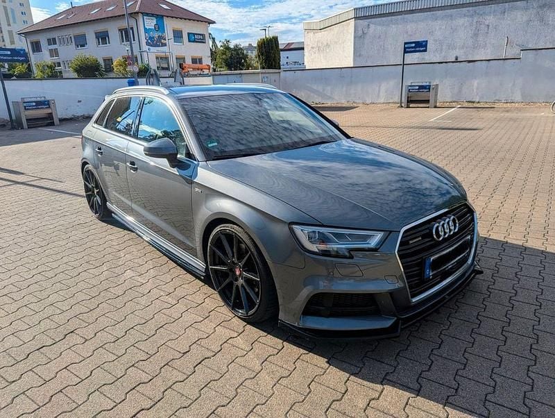 Gebraucht Audi A3 Sport 300 PS (220 kW) 2017 Grau Limousine