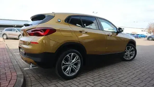 Gebraucht BMW X2 Advantage 150 PS (110 kW) 2021 Gold SUV
