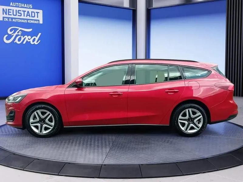 Gebraucht Ford Focus Cool & Connect 125 PS (91 kW) 2022 Fantasticrot metallic Kombi