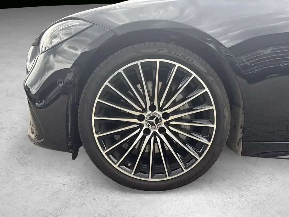 Gebraucht Mercedes C180 AMG 170 PS (125 kW) 2026 Schwarz Kombi