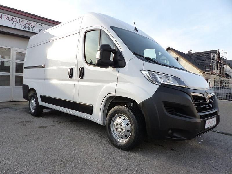 Casabl/arctic/eisweiss/kaolin Gebraucht 2022 Opel Movano Edition Van | 17.800 € (Fairer Preis) - Bild 1/4