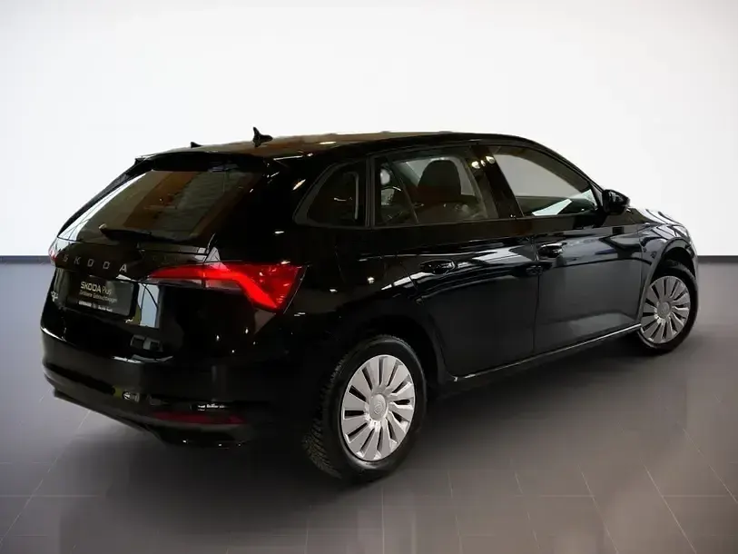 Gebraucht Skoda Scala Essence 116 PS (85 kW) 2025 Blackmagic perleffekt Kleinwagen