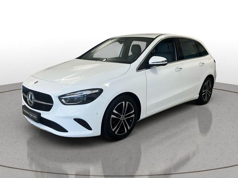 Gebraucht Mercedes B220 Progressive 190 PS (139 kW) 2025 Unilack polarweiß Van / Kleinbus