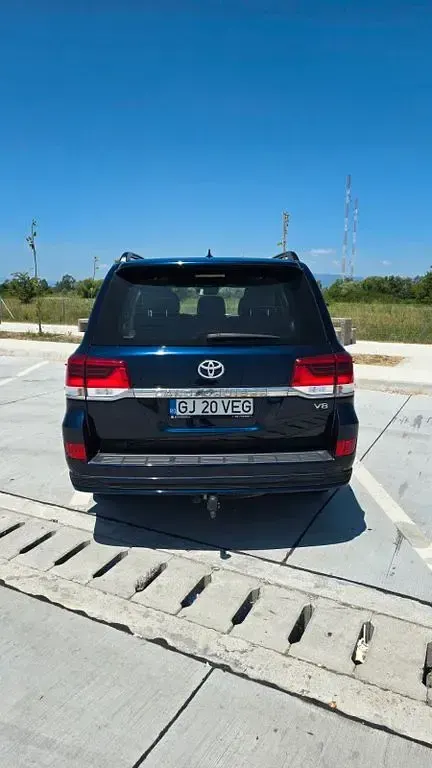 Gebraucht Toyota Land Cruiser Executive 309 PS (227 kW) 2020 Blau SUV