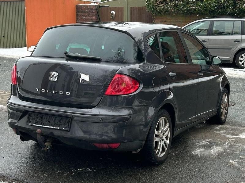 Gebraucht Seat Toledo Fresh 102 PS (75 kW) 2005 Grau Kleinwagen