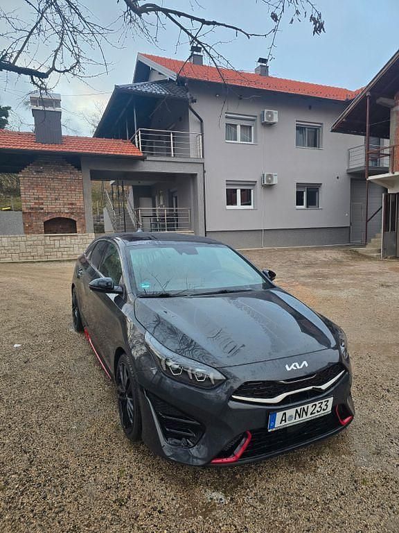 Gebraucht Kia ProCeed GT 204 PS (150 kW) 2024 Grau Kombi
