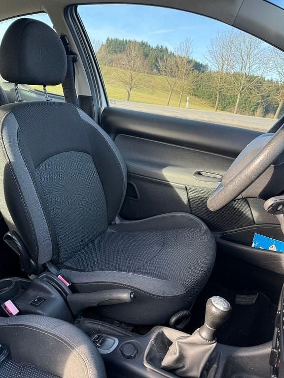 Gebraucht Peugeot 206+ 60 PS (44 kW) 2009 Silber Kleinwagen