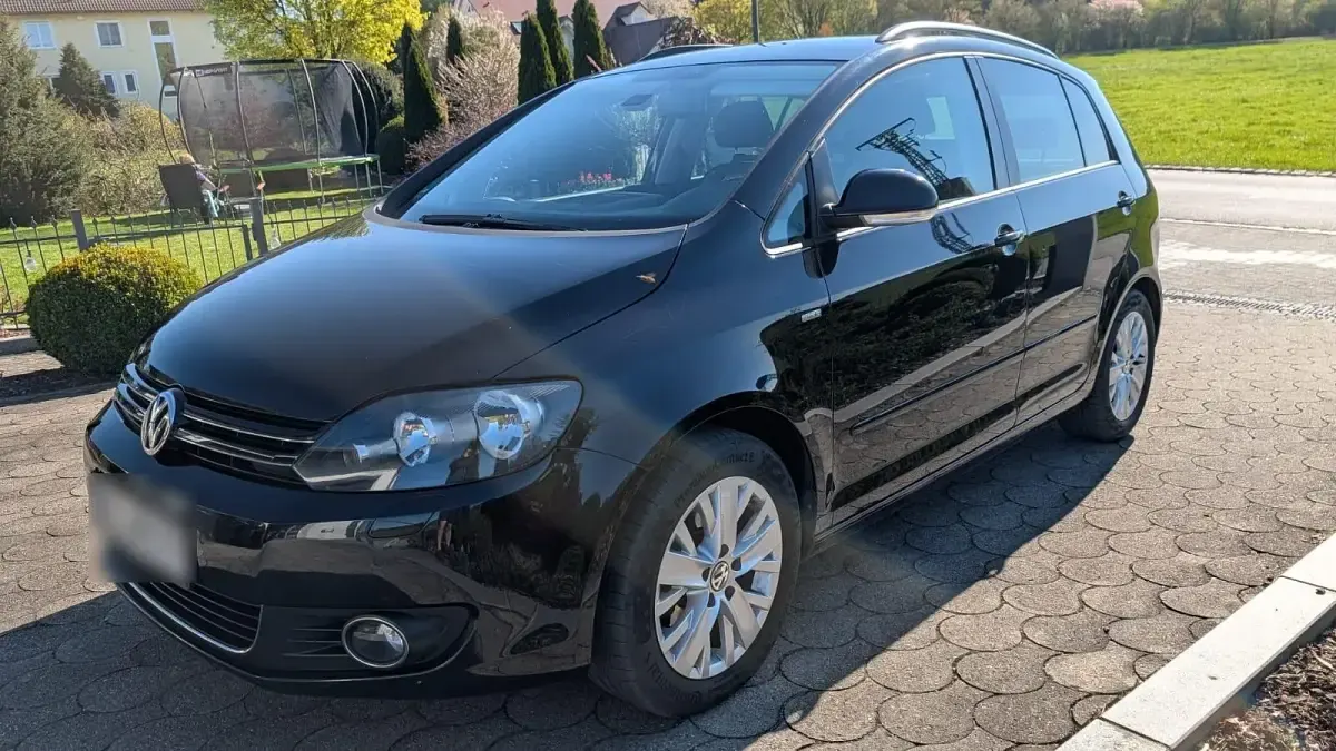 Second-hand VW Golf VII 105 CP (77 kW) 2013 Negru Hatchback