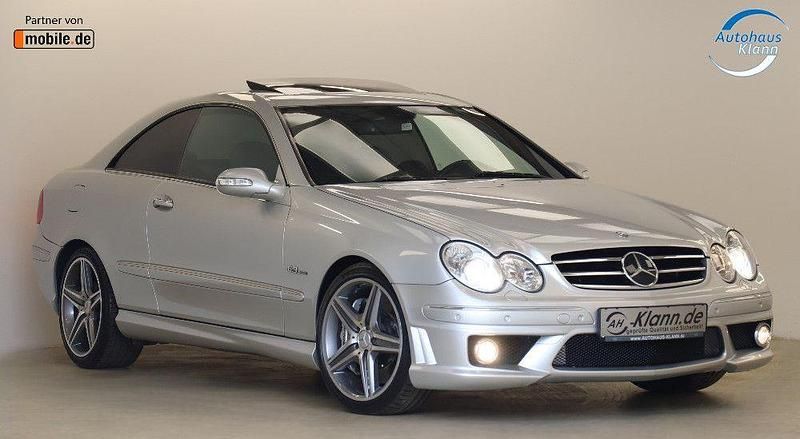 Silber Gebraucht 2007 Mercedes CLK63 AMG AMG Coupé | 33.499 € - Bild 1/4