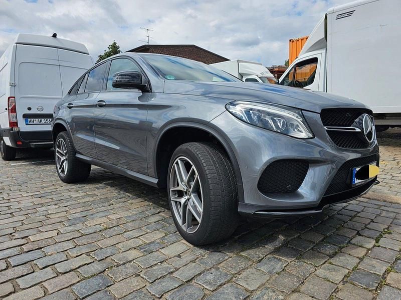 Grau Gebraucht 2017 Mercedes GLE350 AMG line Coupé | 36.000 € (Superpreis) - Bild 1/4