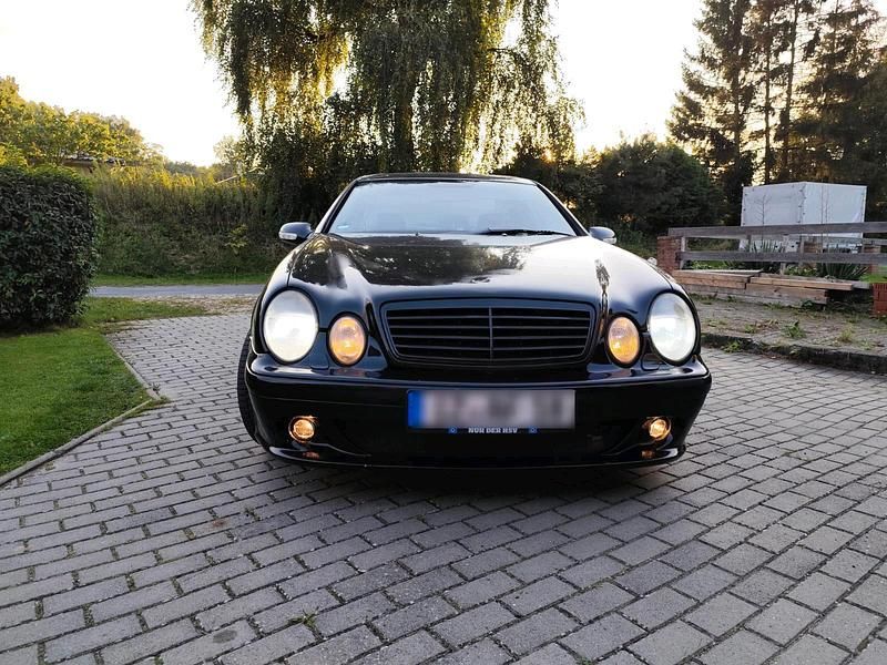 Gebraucht Mercedes CLK230 190 PS (139 kW) 2002 Schwarz Coupé
