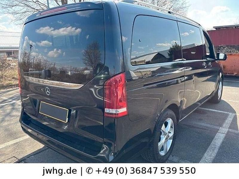 Gebraucht Mercedes V300 Edition 237 PS (174 kW) 2022 Schwarz Van / Kleinbus