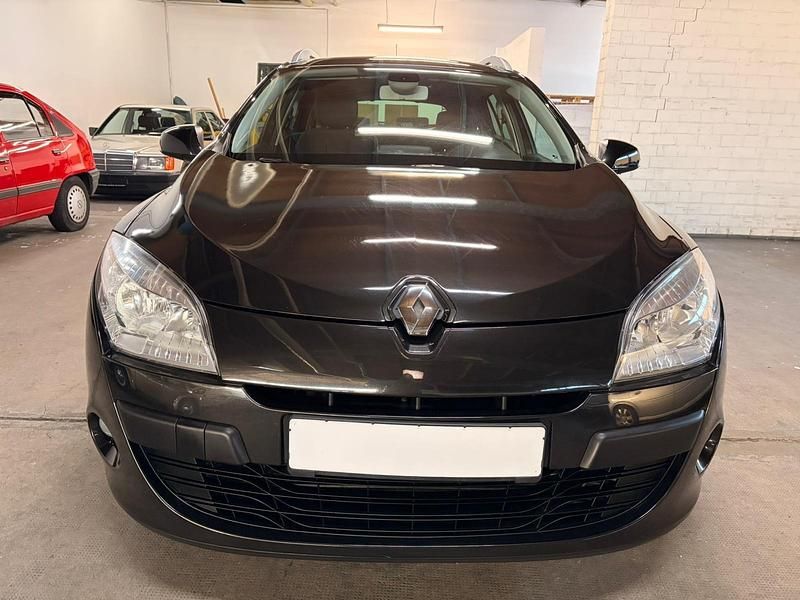 Gebraucht Renault Mégane III 131 PS (96 kW) 2009 Schwarz Kombi