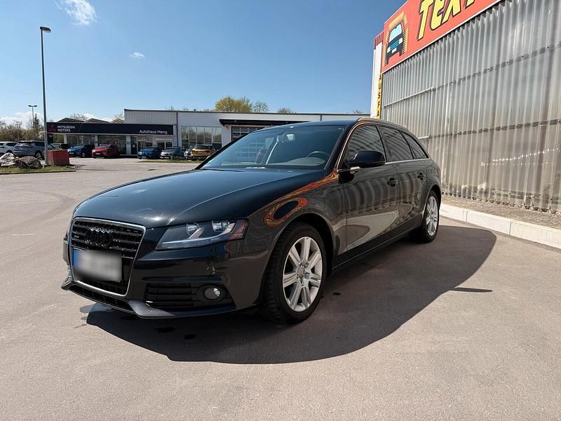 Używany Audi A4 Comfort 240 KM (176 kW) 2011 Czarny Kombi