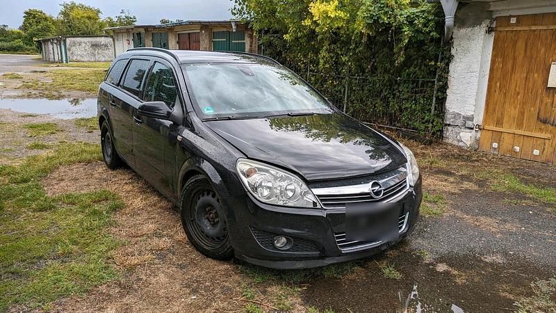 Schwarz Gebraucht 2007 Opel Astra Kombi | 2.049 € (Guter Preis) - Bild 1/4